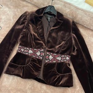A almost brand new blazer by laundry